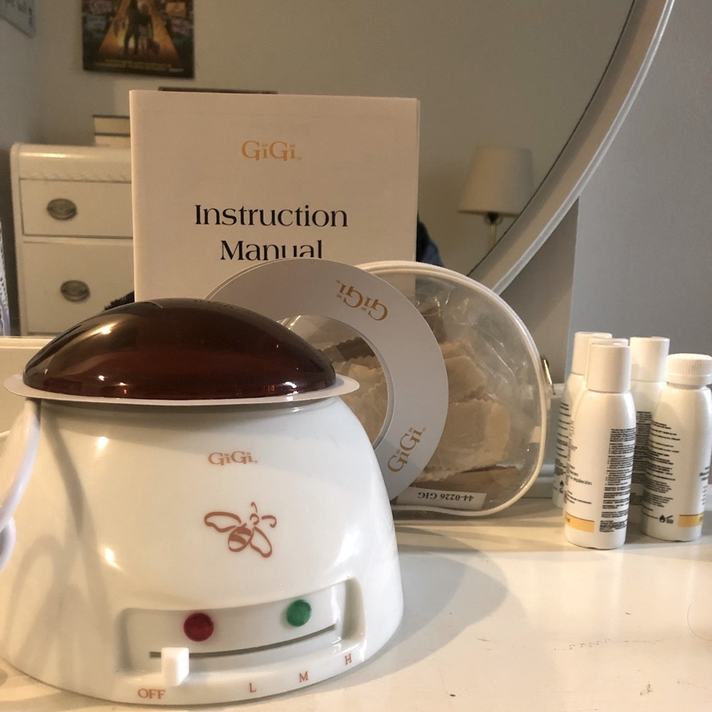 GiGi wax kit. Only used a few times.